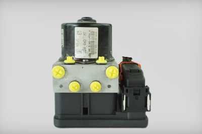 Naprawa pompy ABS Suzuki Błąd C1061 C1028