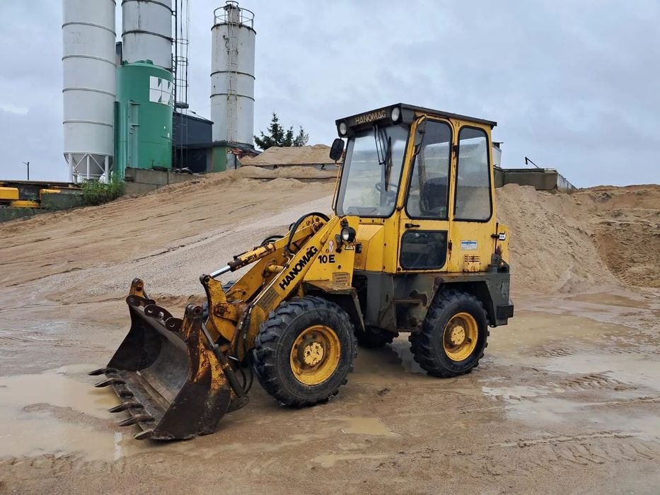 Hanomag 10E  Ładowarka Hanomag 10E + Widły / zamiana