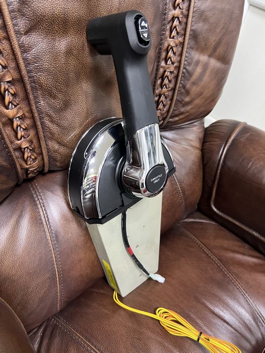 Командер Mercury консольовий новий