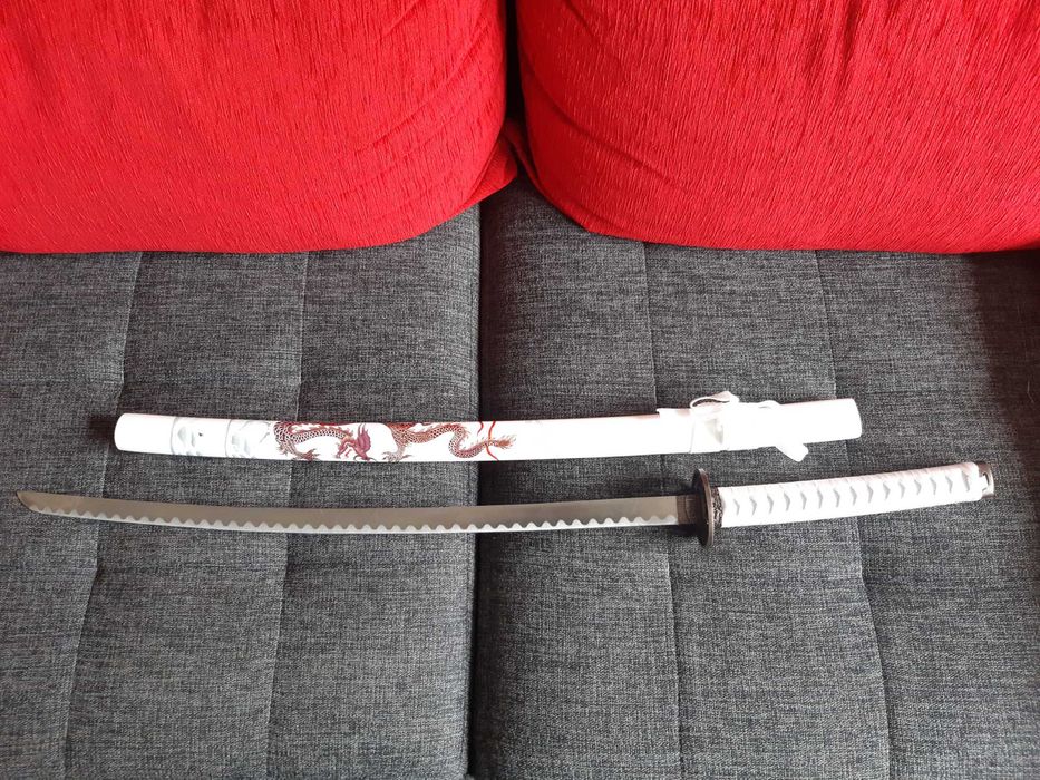 Miecz samurajski katana, pełnowymiarowy, lekko naostrzony