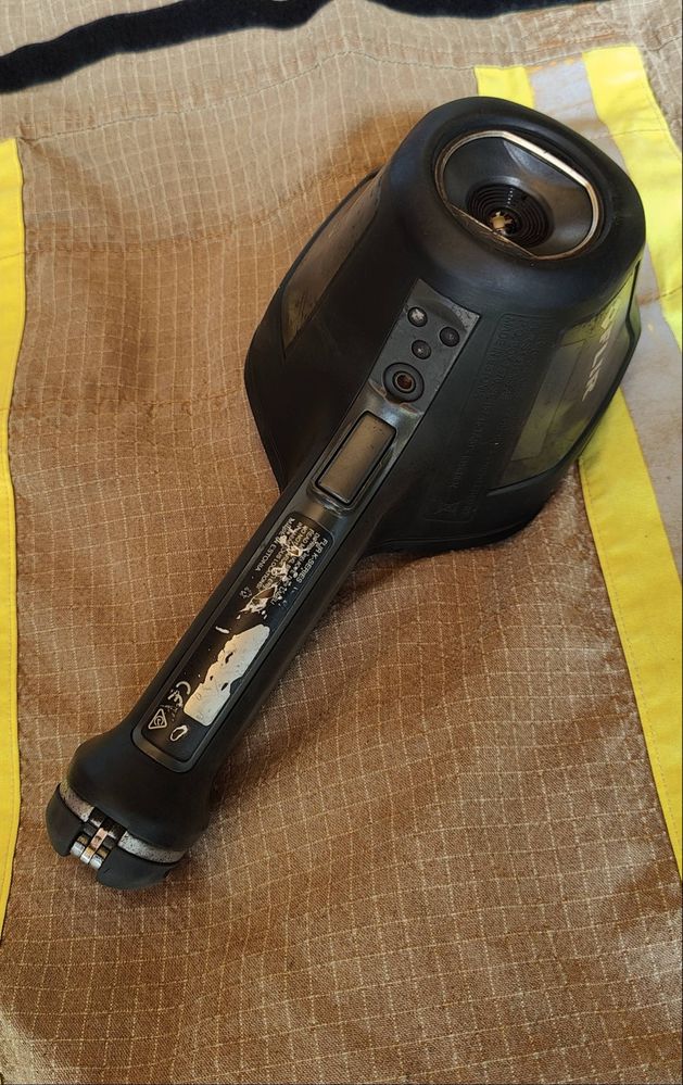 Kamera termowizyjna FLIR K55 + 3 baterie + ładowarka biurkowa