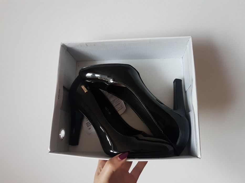 Buty na obcasie lakierowane szpilki lakierki 37 37,5 38 obcasy czarne