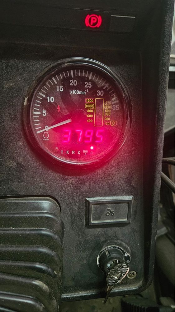 Трактор МТЗ 892