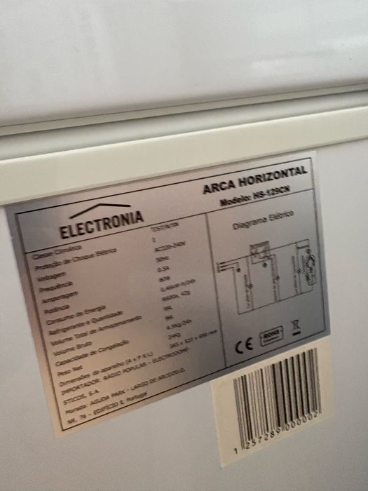 Arca horizontal Electronia NS-129CN