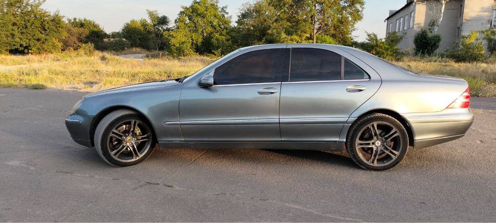 Продам авто Mersedes Benz W220