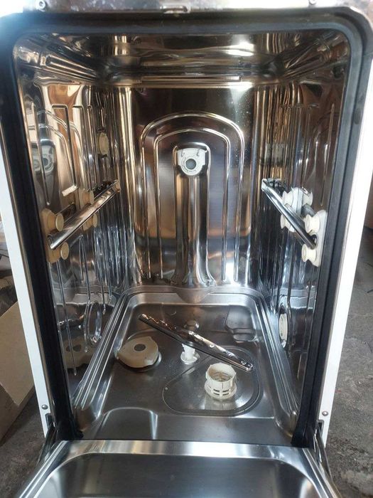 Посудомийна машина Whirlpool