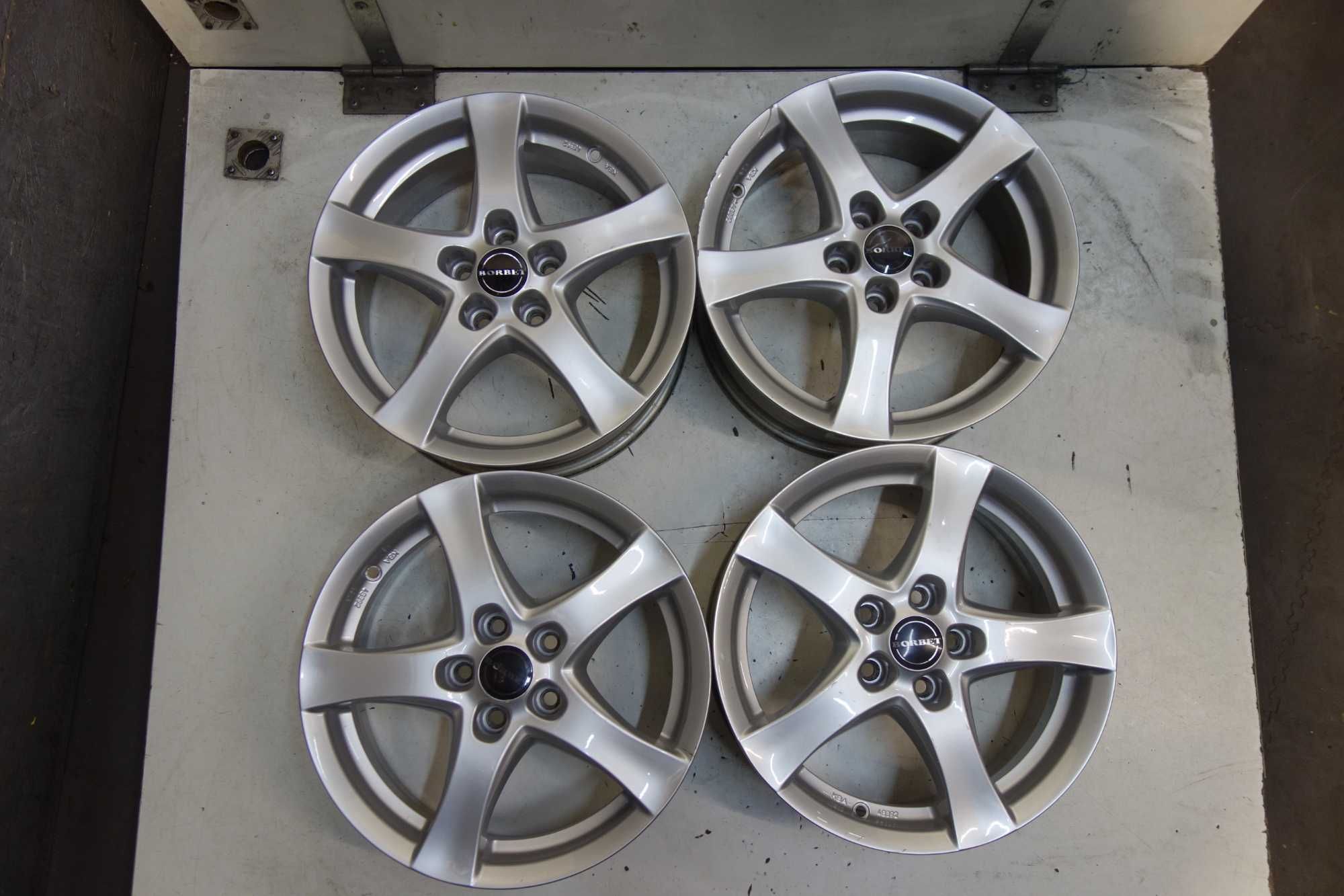 Alufelgi BORBET 16" 5x105 OPEL Astra Mokka Srebrne 547