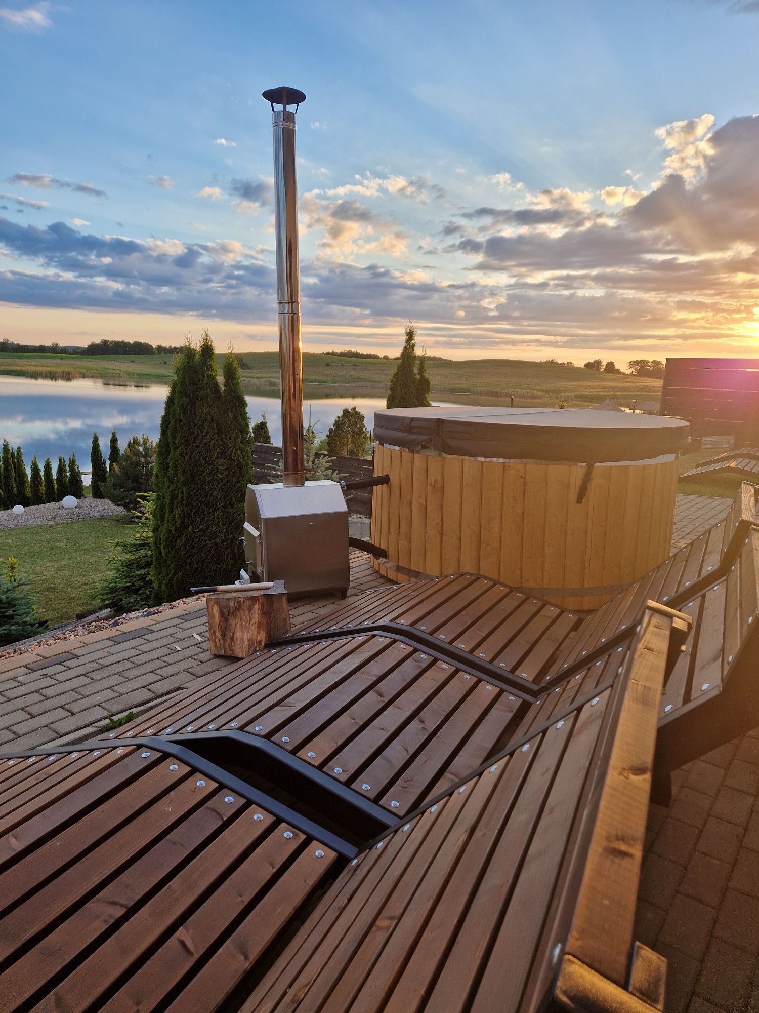Dom do wynajecia  Mazury Houses balia , plac zabaw, trampolina, pomost