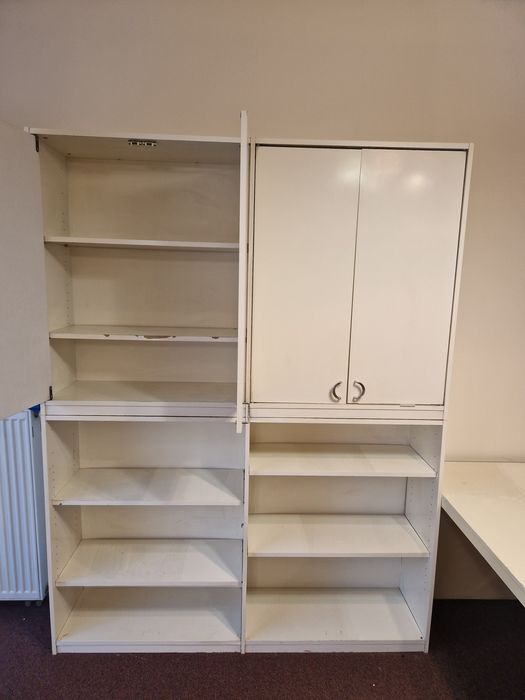 Za darmo zestaw mebli biurowych, regały, szafki