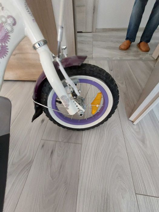 Rower dzieciecy 12cali  roczny  450 zl stan bardzo dobry