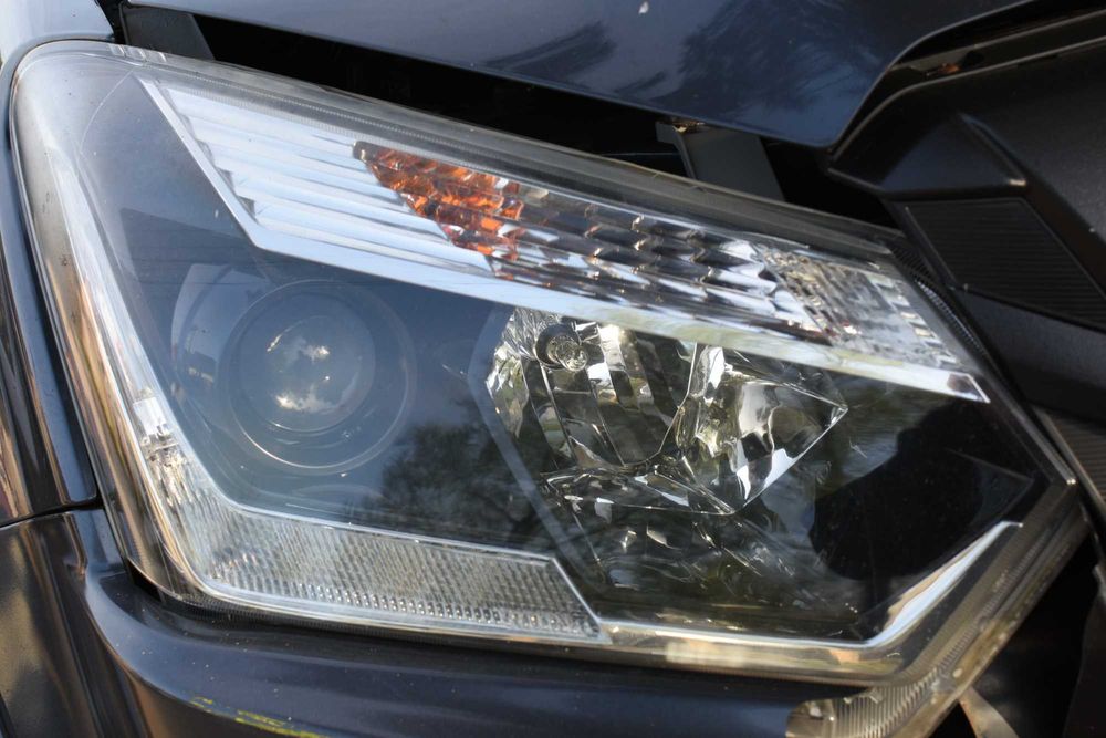 Lampa prawa Isuzu D MAX 2019 r