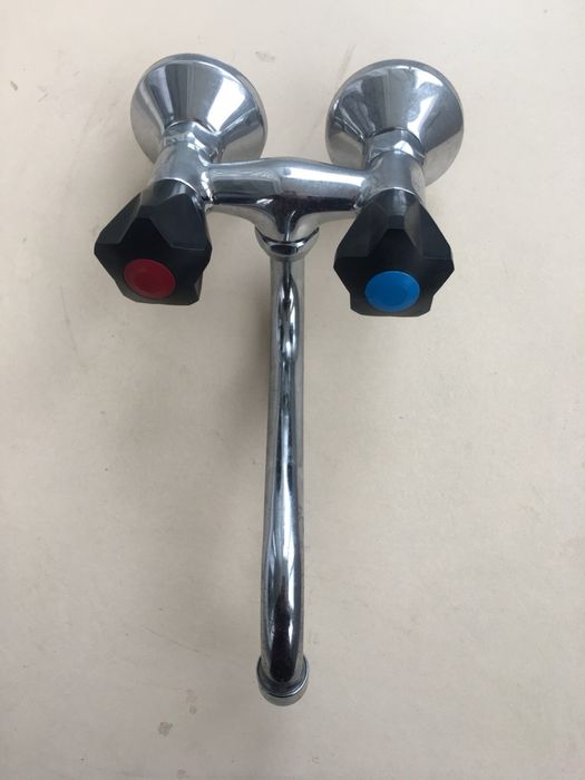 Смеситель для кухни или ванно