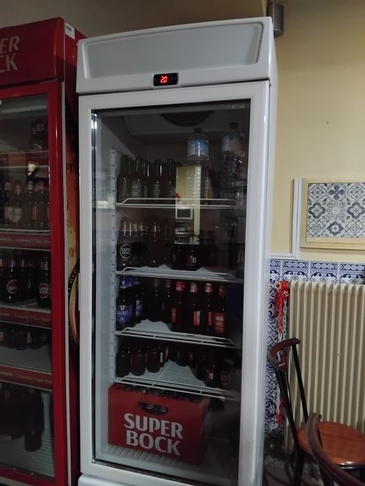 Vendo frigorífico de refrigeração