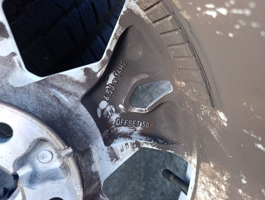 Kia Cee'd Soul felgi aluminiowe 16 cali jak nowe z Niemiec