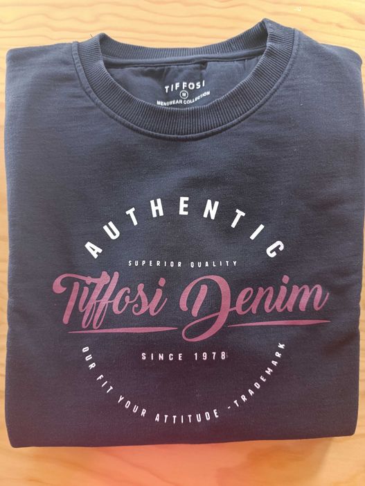 Camisola de homem. Tiffosi. Tamanho M.