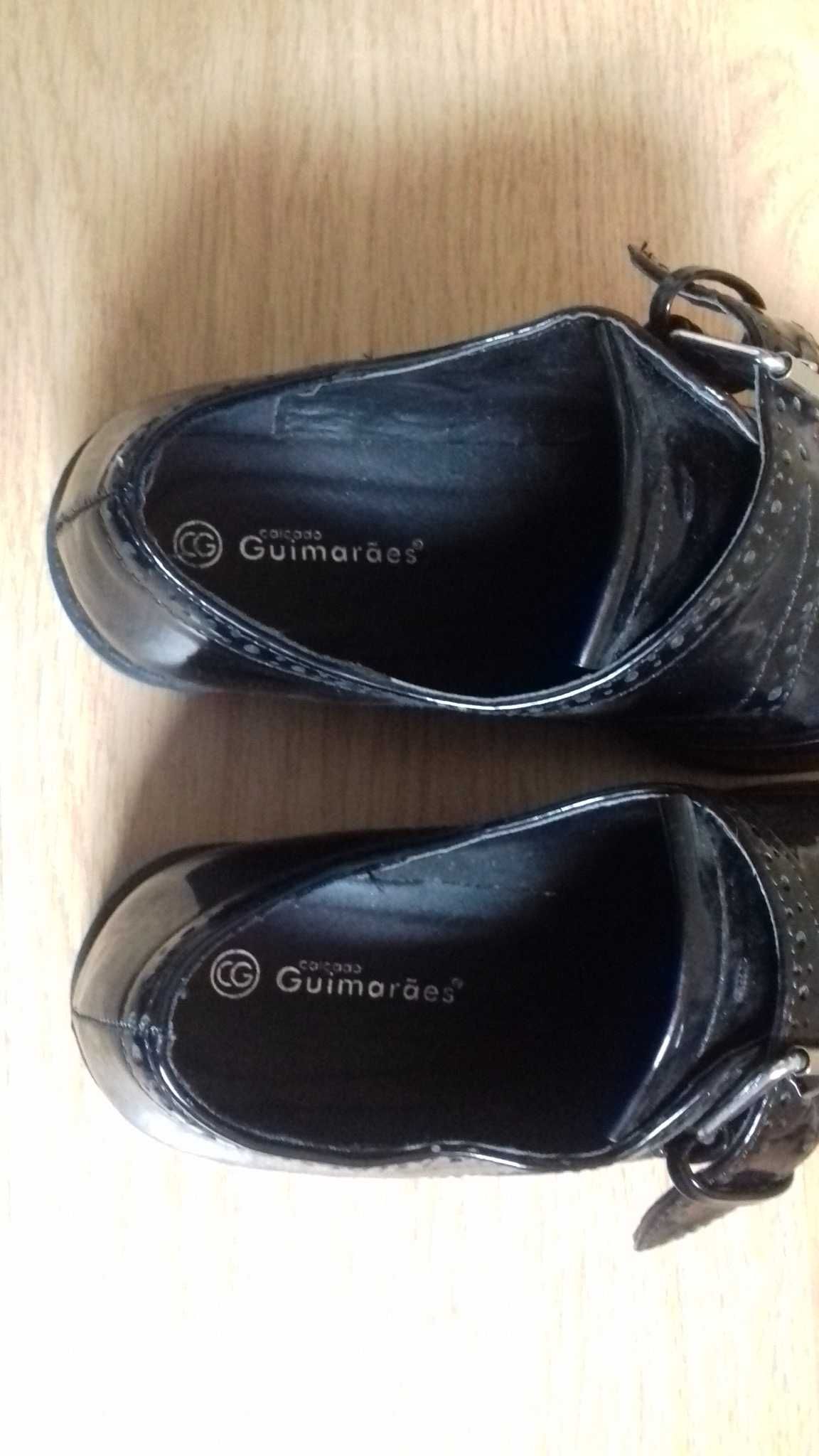 Sapatos preto verniz 35 Calcado Guimarães