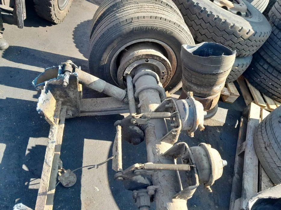 Oś naczepy Saf 17,5 &#039;&#039; WRZM11030 BEZ KÓŁ !! 2szt. na stanie !!