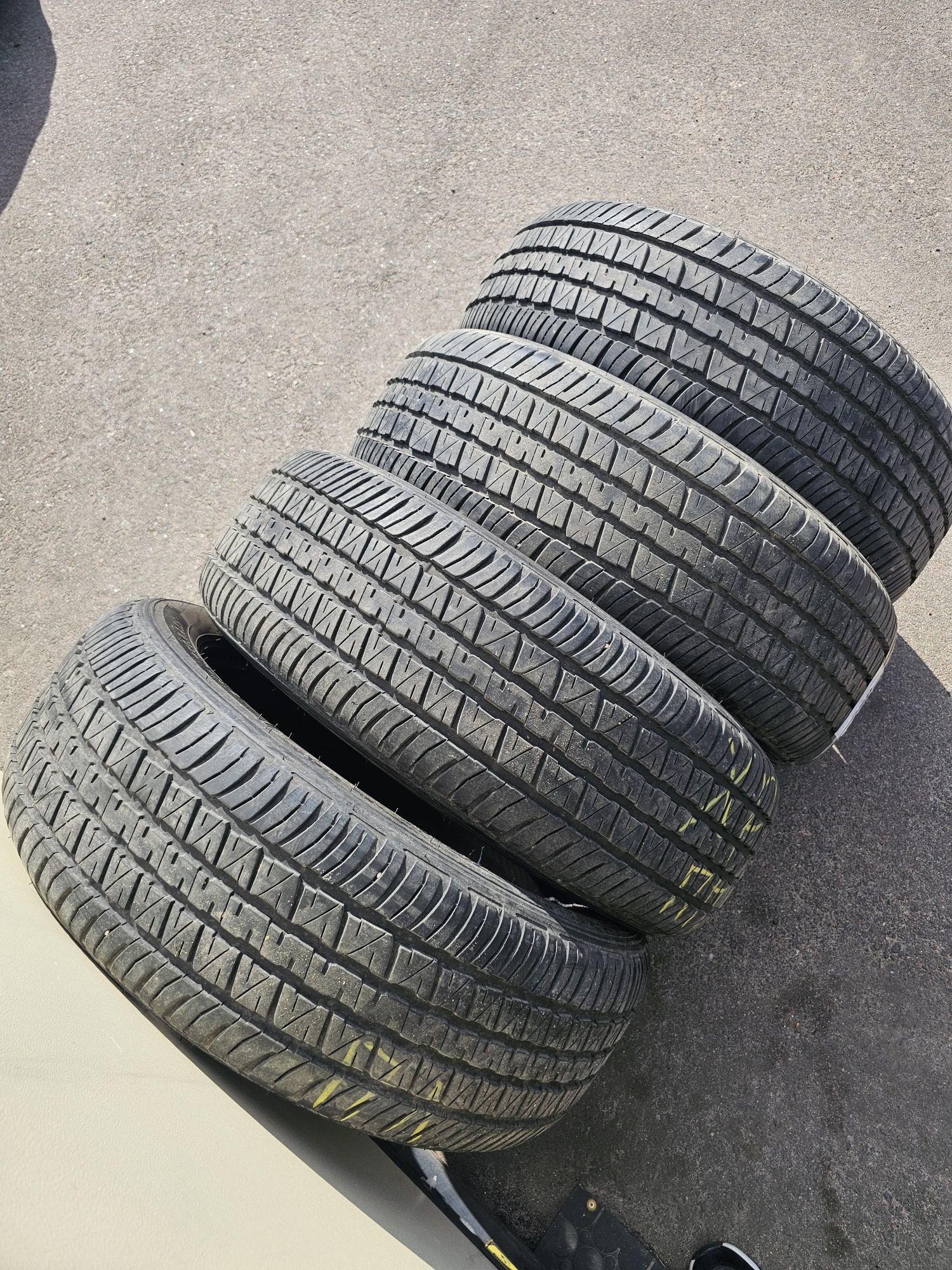 Продам резину Dunlop Grandtrek AT 30 265/55 R20