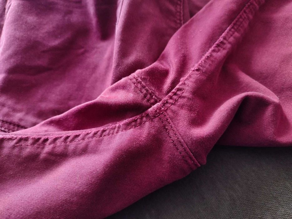 Spodnie bordowe C&A damskie r. 40 - stan bardzo dobry