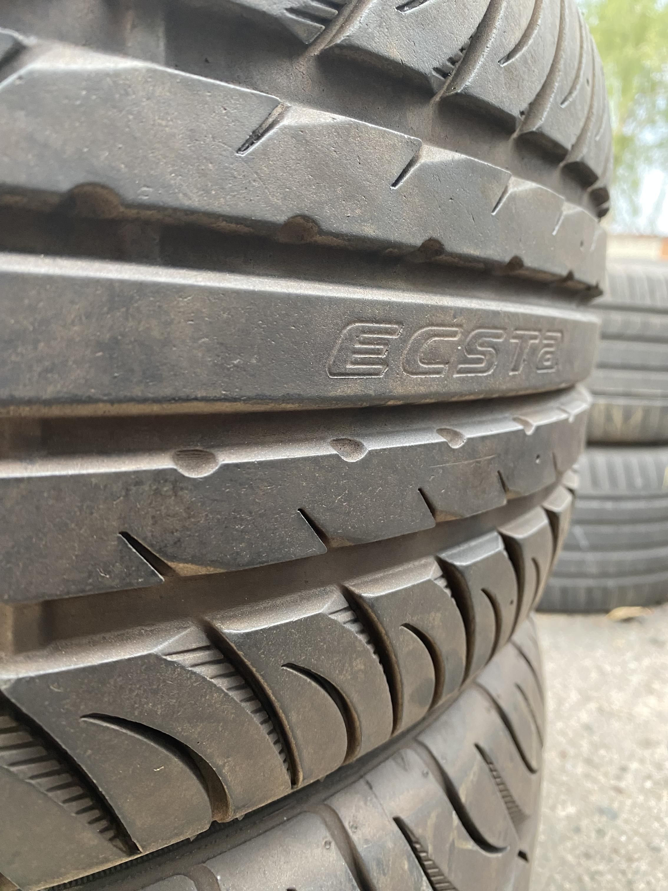 245 45 18 Kumho Ecsta ZP 2022