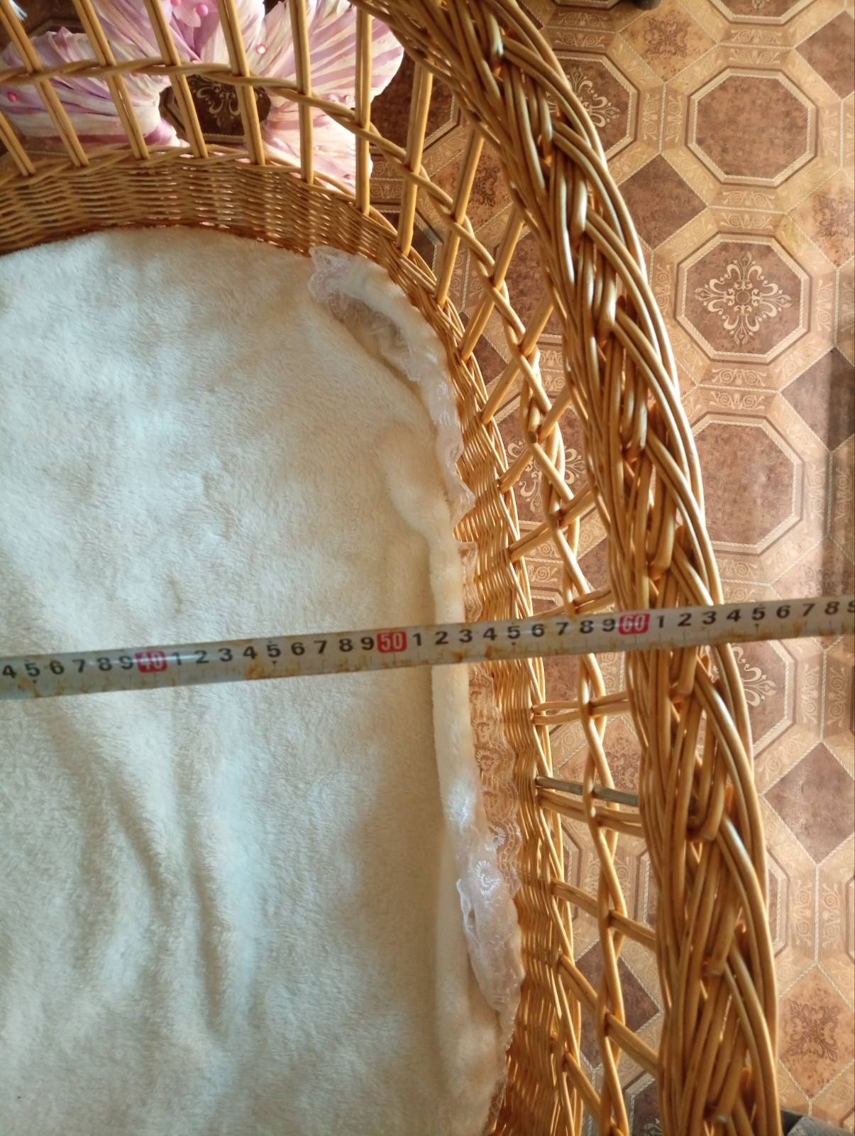 Плетёная люлька - кроватка для новорождённого