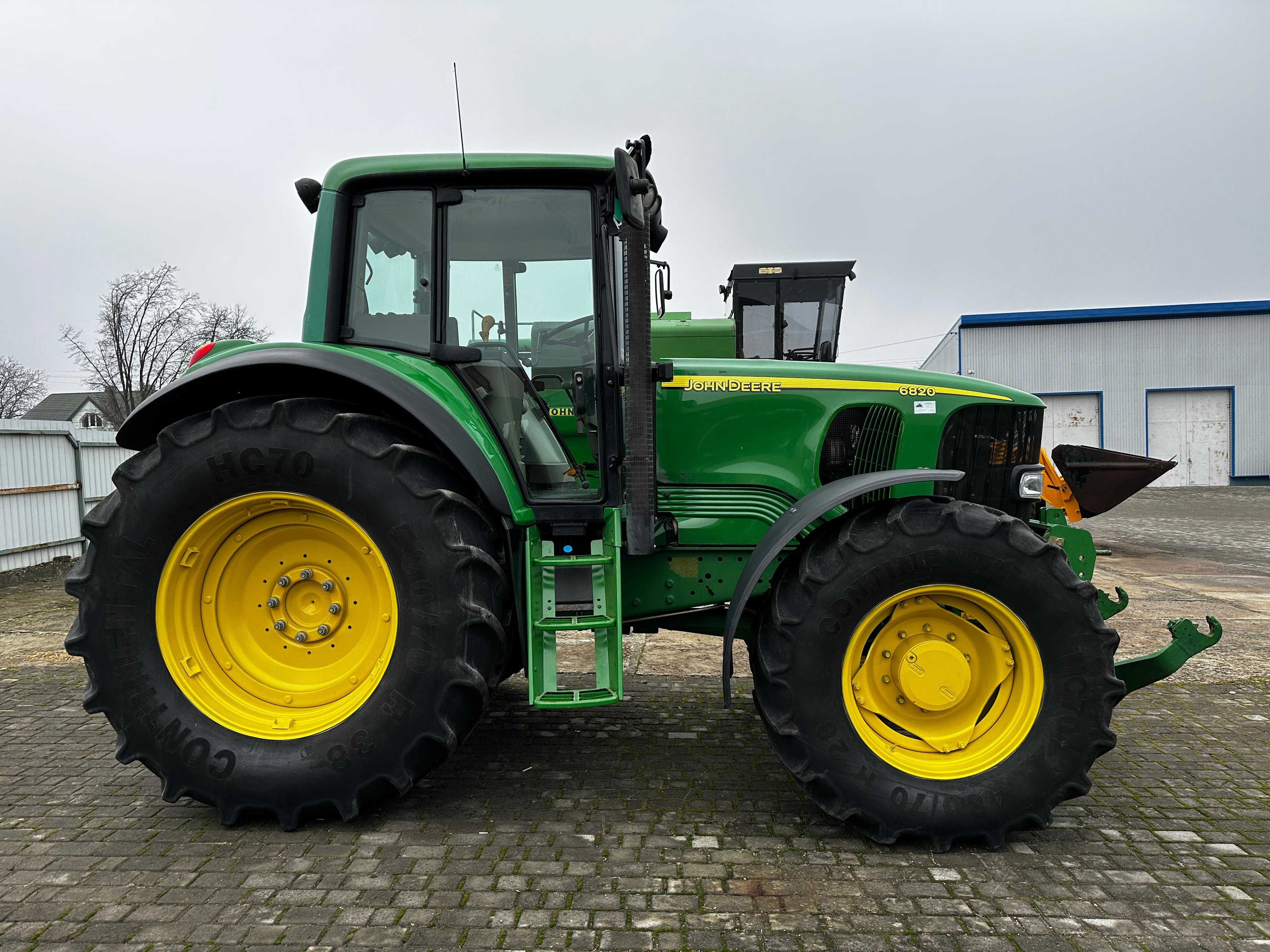 Трактор John Deere 6820 - 2003рік