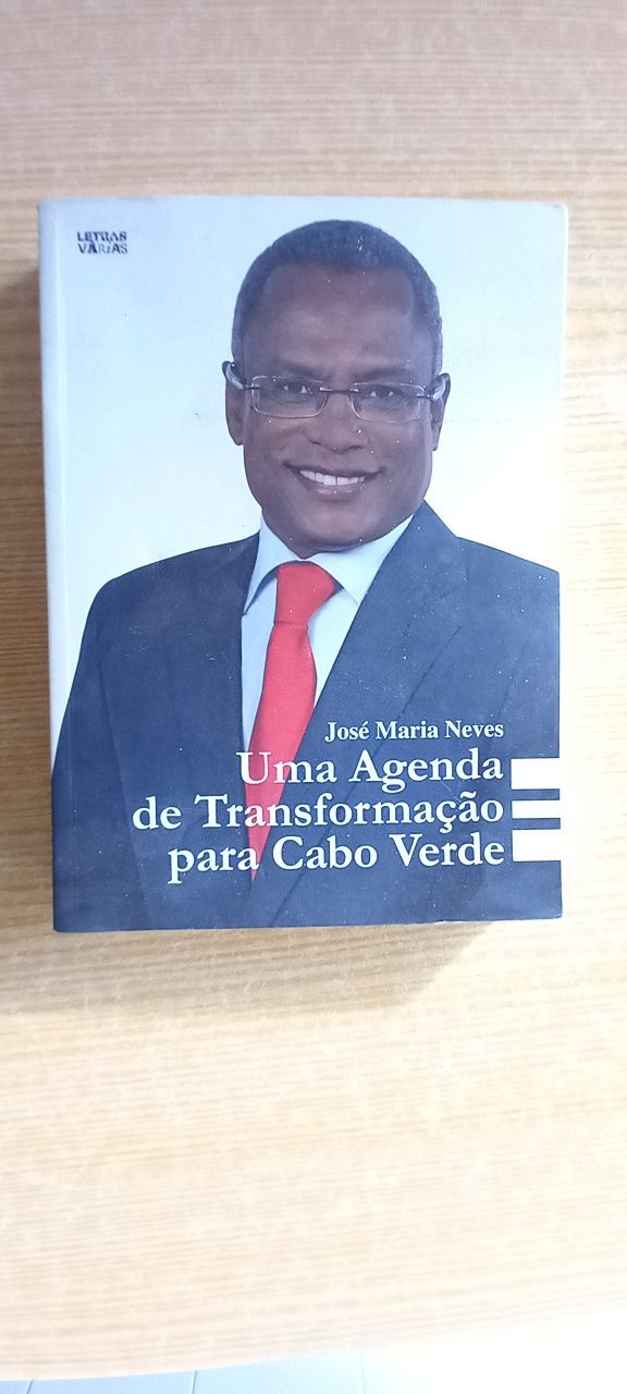Livro sobre a transformação para Cabo Verde de José Neves