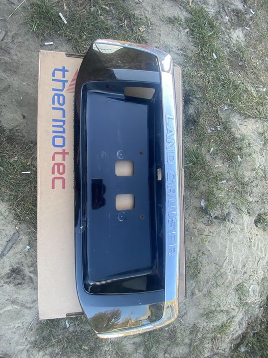 Продам решотку радіатораз Тайота Прадо 150