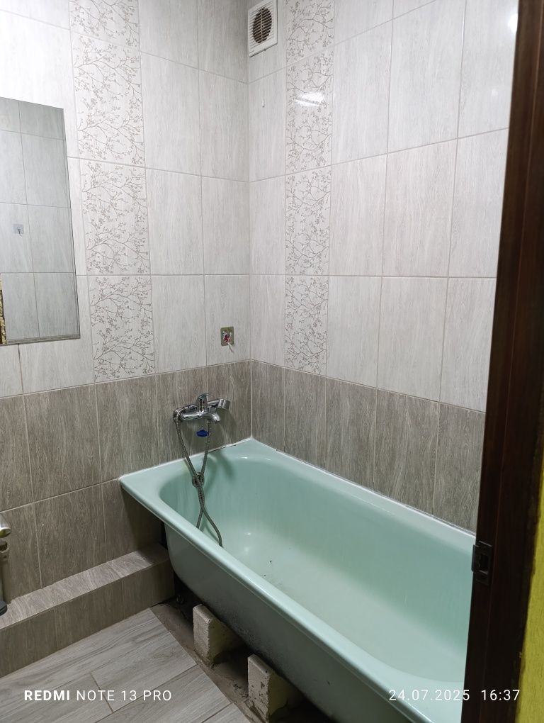 Продам 2ком квартиру на 129 кв , Ватутина