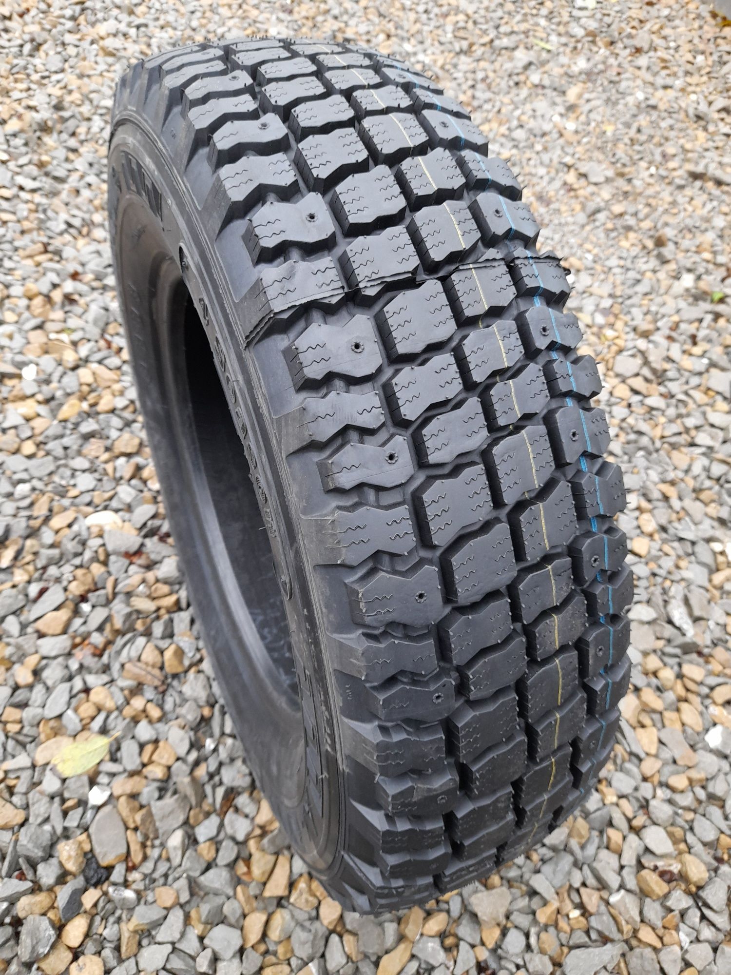 215/75 R16C dostawcze ZIMOWE opony bieżnikowane 215/75R16C CARGO ICE