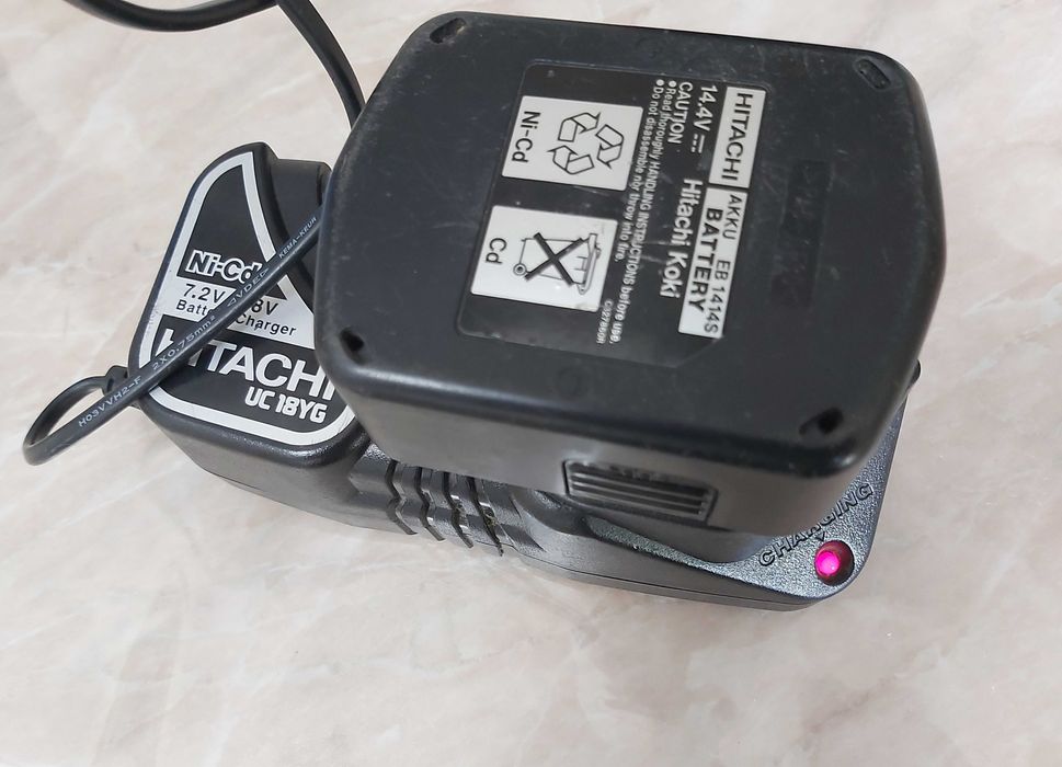 Продам дрель/шуруповерт HITACHI