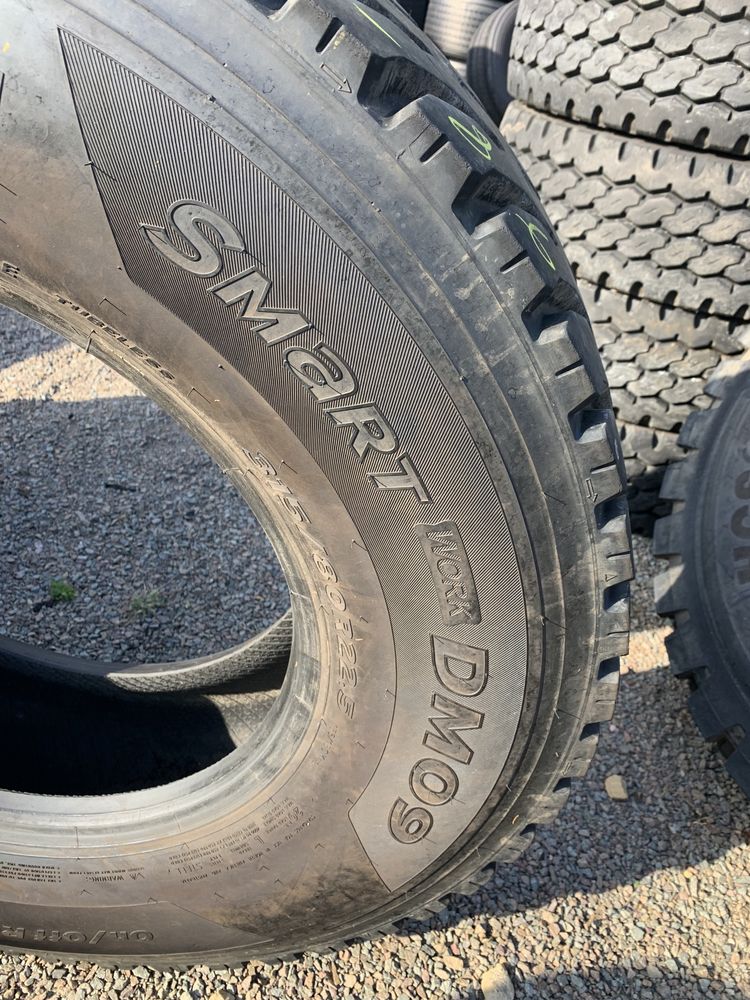 D86. 315/80/22,5 Hankook Smart DM09