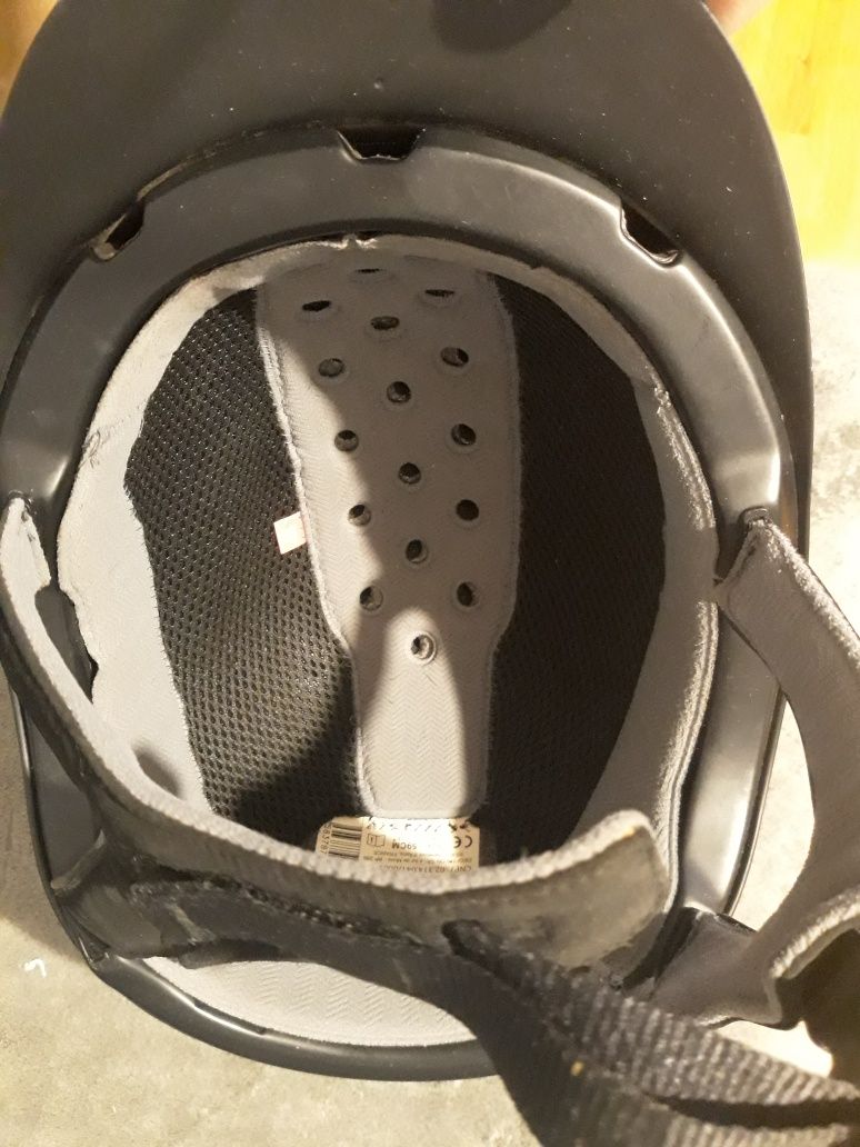 Kask jeździecki 59cm Decathlon super stan