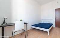 281780 - Quarto com cama de casal em apartamento com 9 quartos