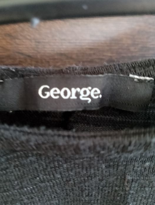 Sweterek damski czarny r 38/40