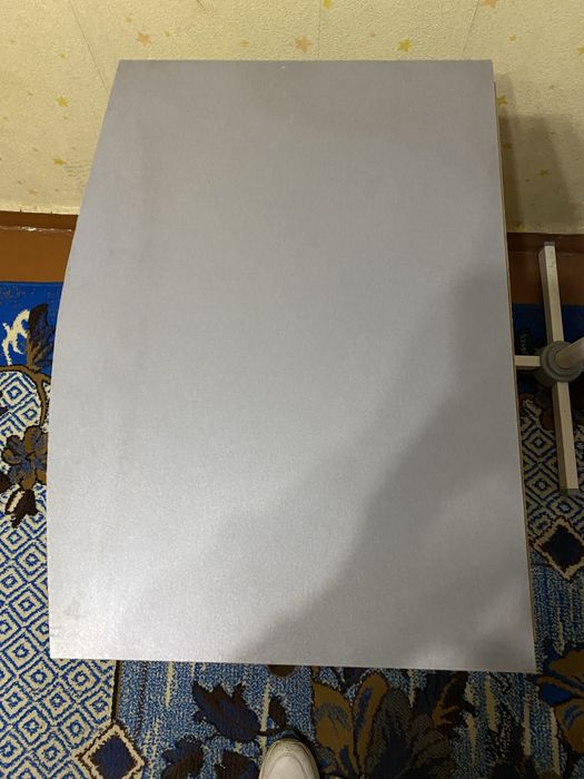 Тумбочка под телевизор бу в хорошем состоянии