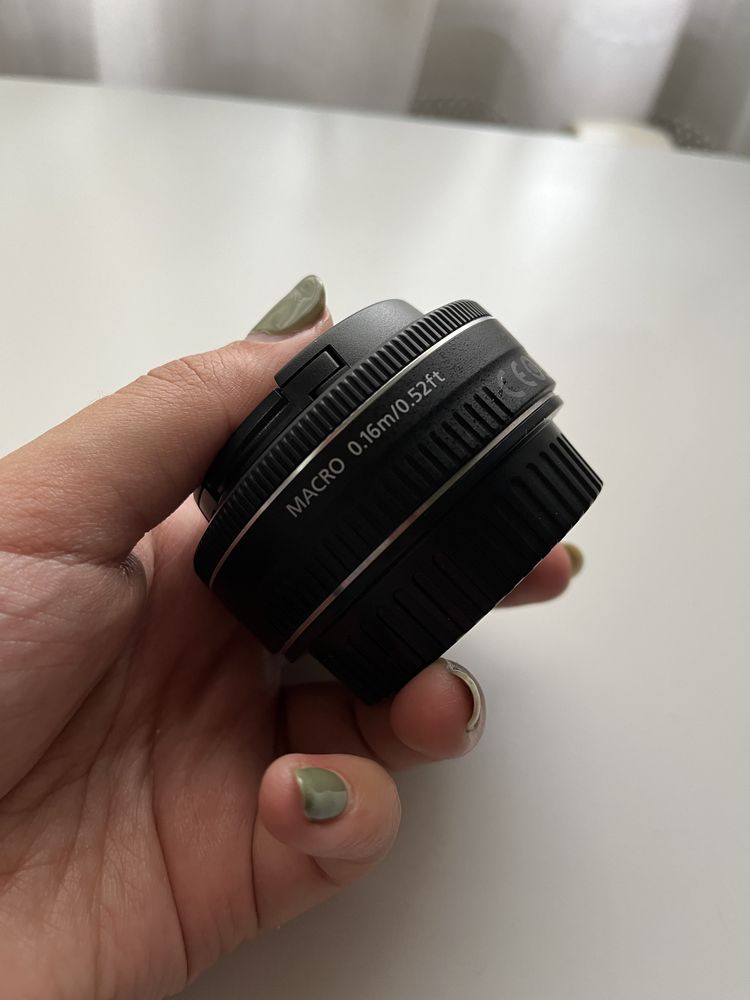 Lente Canon EFS 24mm