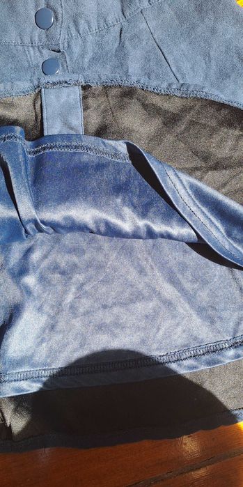 Saia azul Benetton 9 anos
