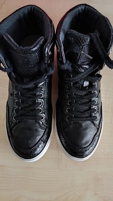 GUESS кроссовки ОРИГИНАЛ!!! Деми спортивные ботинки. 37 размер