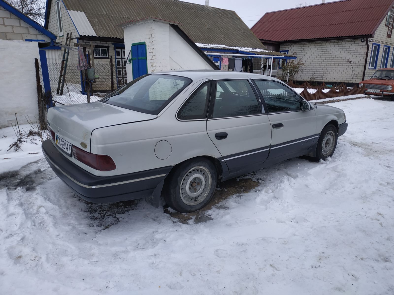 Форд Таурус дизель 1.8 на болты , шрот, обмін на мото техніку, причеп