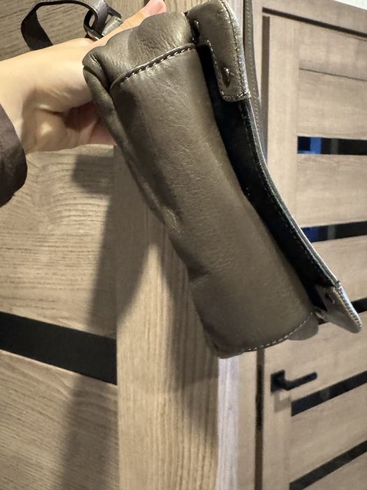 Продам кожану сумку