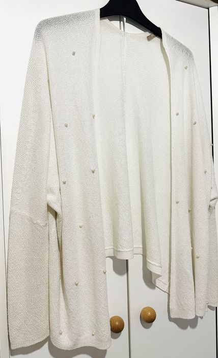 Orsay kremowa dzianinowa narzutka z perełkami