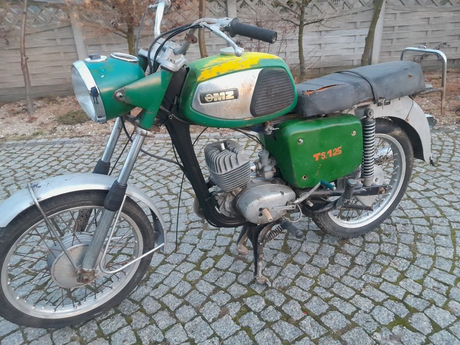 Mz ts 125 z 1976 roku z dokumentami