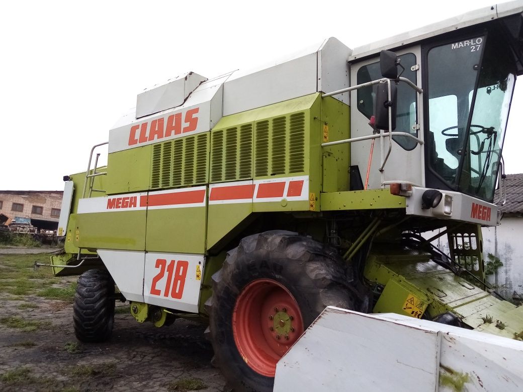 Claas  mega  218