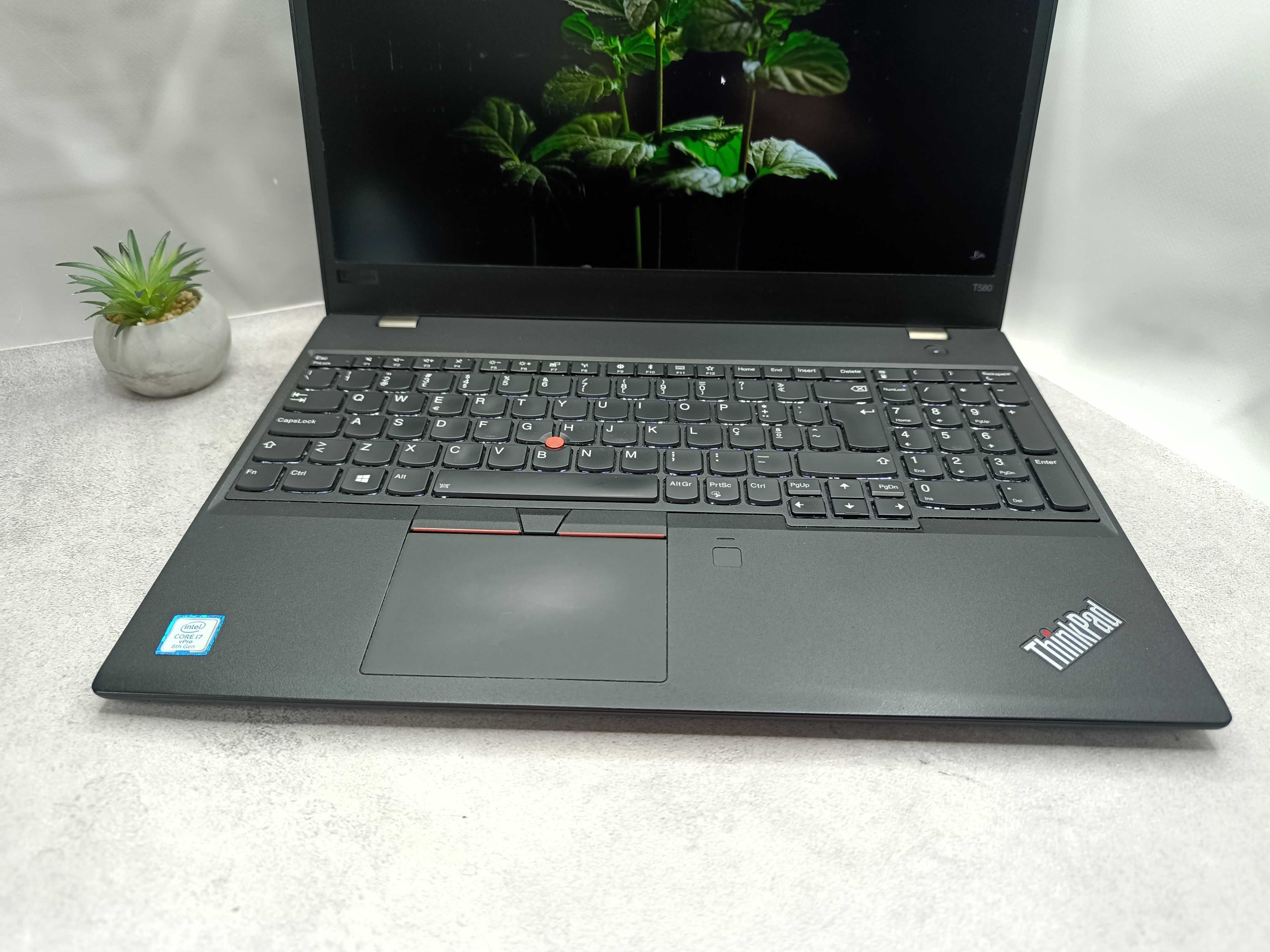 Lenovo ThinkPad T580/i7-8650U/NVIDIA MX 150(2GB)/4К/16GB/SSD 256M2