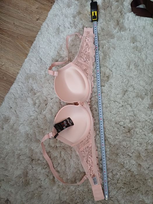 Бюстгальтер новий р.38/85С