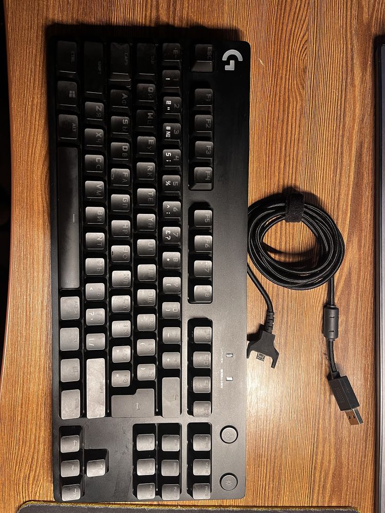 клавіатура logitech g pro keyboard