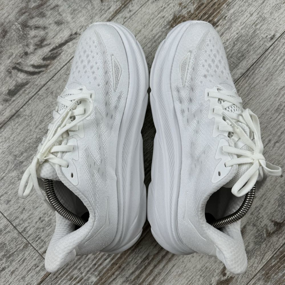 Hoka Clifton 9 FY1023L