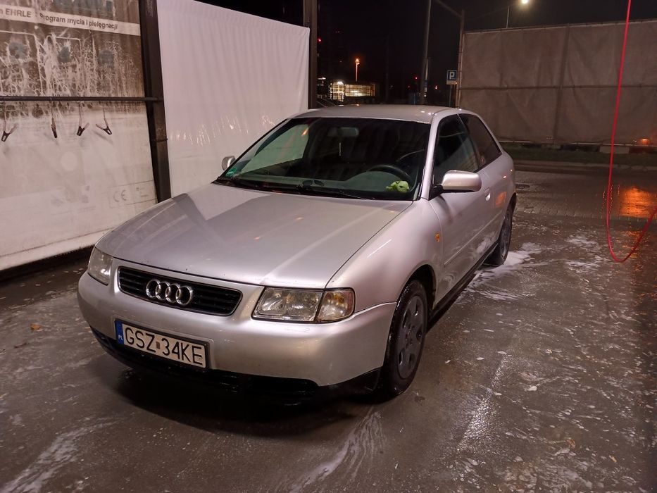 Audi A3 1.6* ben-gaz*klima*hak
