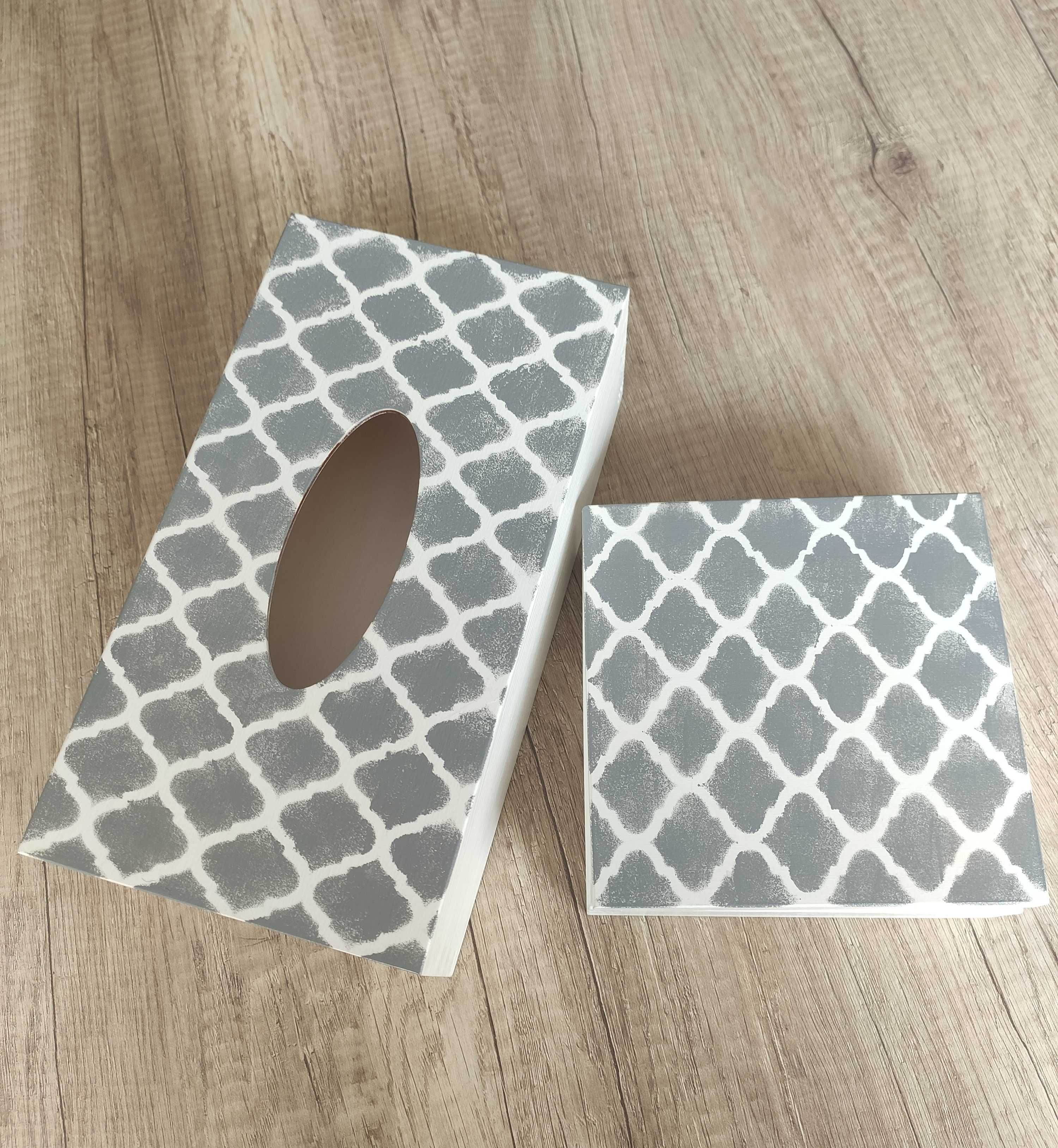 Chustecznik i szkatułka z drewna decoupage.